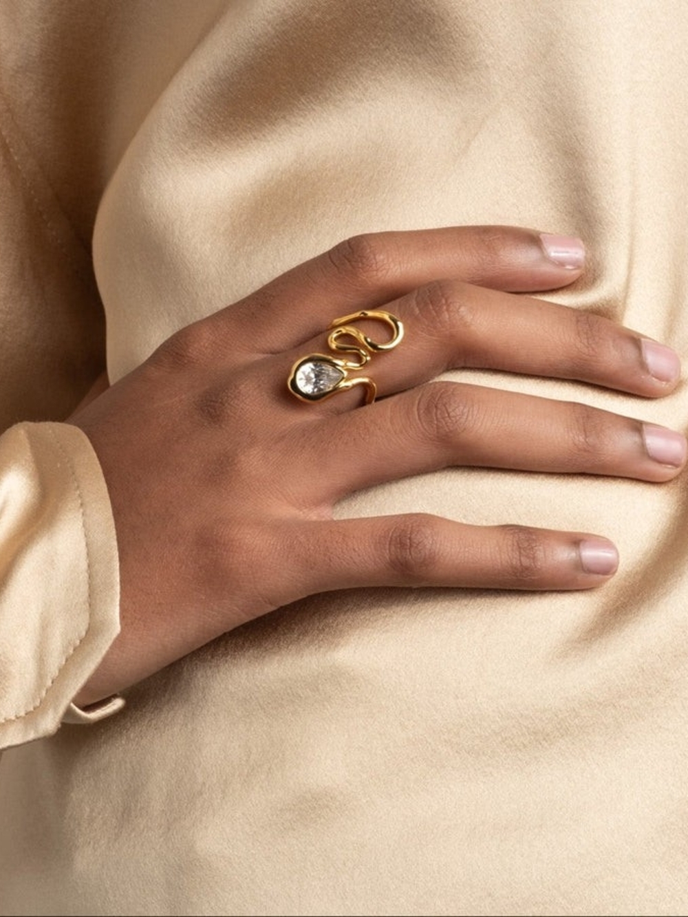 Alexis Bittar Asterales Gold Floating Vine Ring - Picture 5 of 9